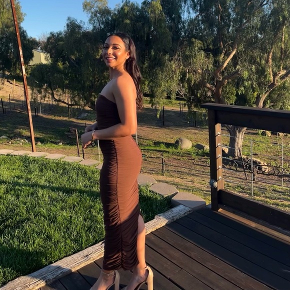 Chocolate brown strapless bodycon ruched mesh maxi dress. - Picture 3 of 6